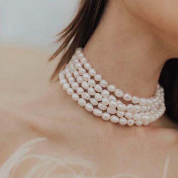 UNTAMED PETALS BY AMANDA JUDGE Jewelry - NWT UNTAMED PETALS Dunes Freshwater Pearl Choker Necklace